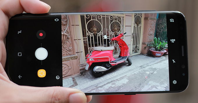 huong-dan-4-buoc-chup-anh-vo-cuc-an-tuong-tren-galaxy-s8-va-s8-plus1