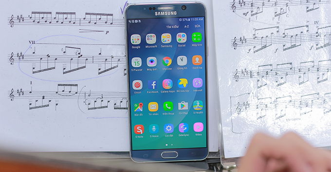 hom-nay-mua-gi-5-trieu-dong-co-the-mua-duoc-galaxy-note-5-va-s7-2