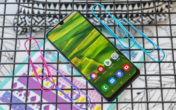 Galaxy A30 cùng với A50 là bộ đôi smartphone đầu tiên sử dụng thiết kế App 007Win hỗ trợ đa dạng nền tảng Infinity-U mới mẻ.