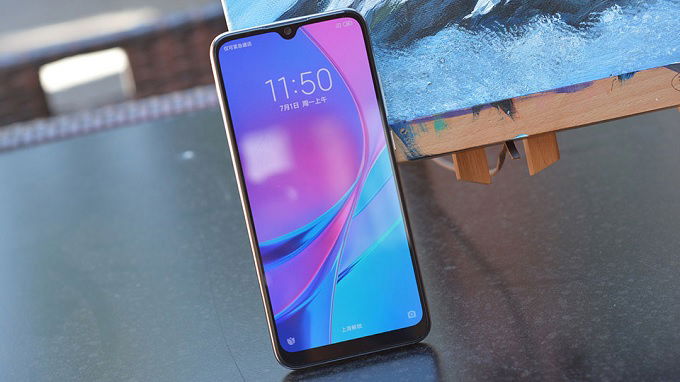 Màn hình là điểm đáng tiếc duy nhất của Mi CC9e