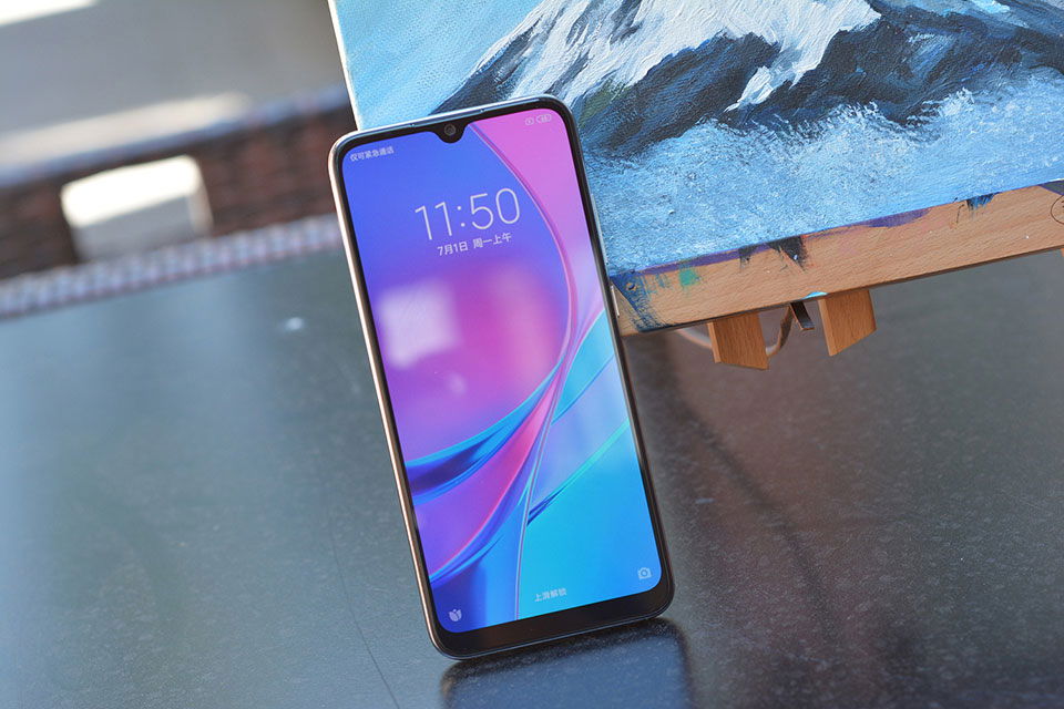 Phiên bản thu nhỏ này sở hữu App 007Win hỗ trợ đa dạng nền tảng có kích thước 6.088 inch