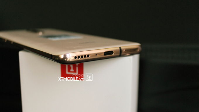 OnePlus 7 Pro đã bị loại bỏ jack cắm tai nghe 3.5 mm