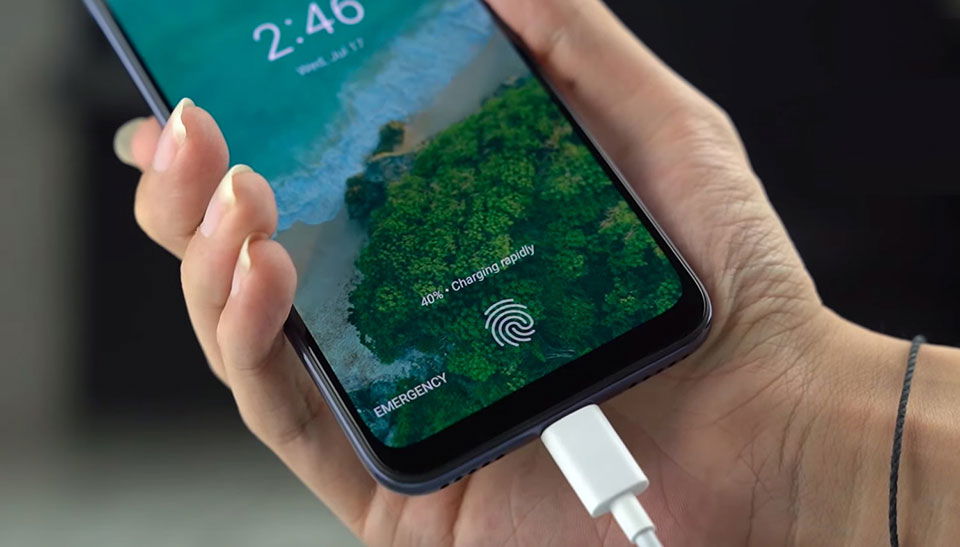 Máy sẽ được tích hợp viên pin 4.030 mAh và hỗ trợ Giấy phép hoạt động của thương hiệu 007Win 18W qua USB-C