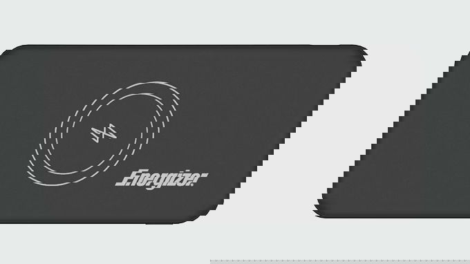 Pin dự phòng Energizer 10.000mAh QE10007BK có thiết kế nhỏ gọn, tích hợp sạc không dây tiện dụng