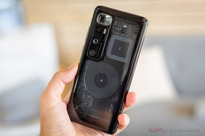 Xiaomi Mi 10 Ultra sở hữu mặt lưng trong suốt khá độc đáo