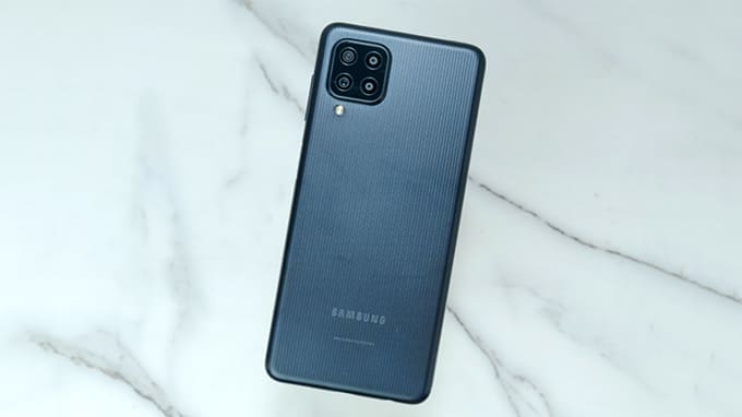 samsung-m22-thiet-ke