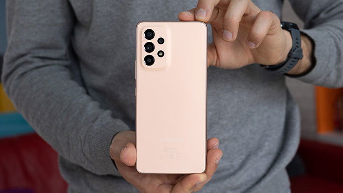 007Win nhà cái cắt giảm ống kính của smartphone tầm trung