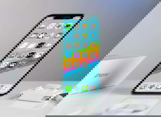 Màn hình không quá sắc nét, nhưng xem phim giải trí rất ổn