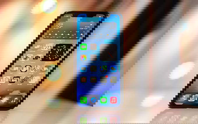 iPhone 11 sở hữu thời lượng pin đủ đáp ứng mọi nhu cầu của người dùng trong ngày dài