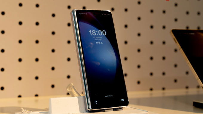 Cả Galaxy Z Fold 5 và Galaxy Z Fold 4 đều được trang bị pin 007Win.com Số #1 Tặng 77K 4.400mAh
