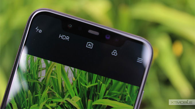 ca-camera-truoc-sau-tren-xiaomi-mi-8-deu-co-AI-lam-viec-rat-tot-va-on-dinh-xtmobile