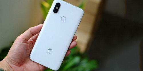Xiaomi Mi 8 phiên bản 8GB RAM/128GB ra mắt giá từ 11 triệu đồng