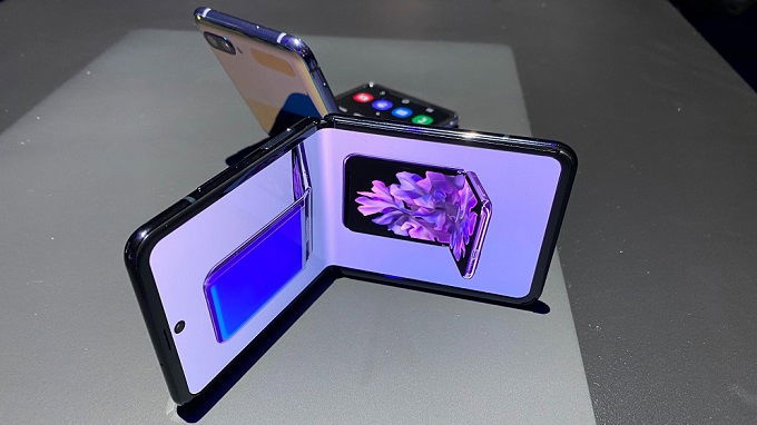  Galaxy Z Flip có khả năng chống bụi bẩn tốt