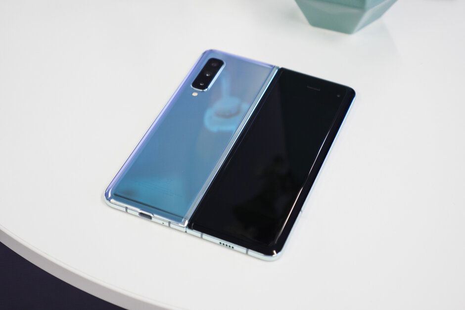 Galaxy Fold Lite sẽ bị cắt giảm nhiều tính năng và thiết kế