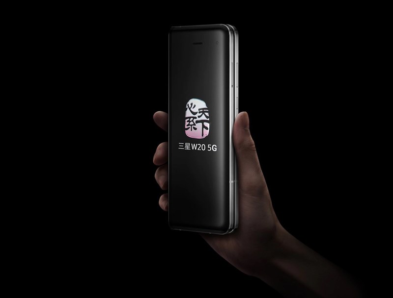 máy đồng hành cùng chip Snapdragon 855 Plus, hỗ trợ 5G
