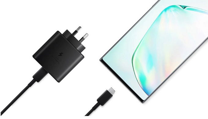 Bộ sạc 25W sẵn trong máy