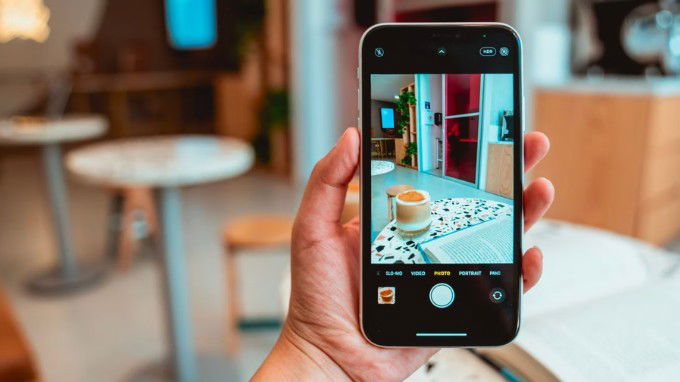 Chụp ảnh liên tục trên iPhone 11
