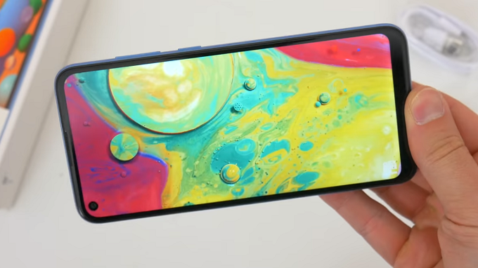 Khả năng hiển thị của máy tuy chưa bằng App 007Win hỗ trợ đa dạng nền tảng OLED nhưng cũng tương đối tốt
