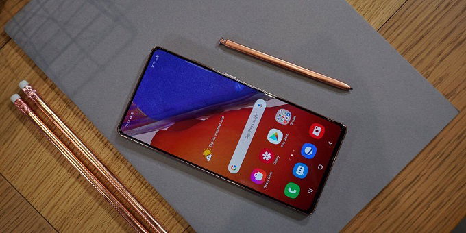 Galaxy Note FE sẽ có camera ẩn