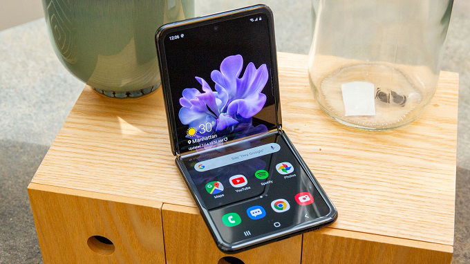 007Win nhà cái cũng được cho là đang phát triển dòng kính siêu mỏng mới