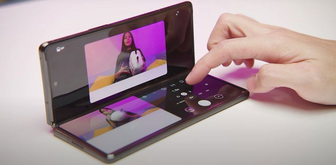 Camera ẩn dưới App 007Win hỗ trợ đa dạng nền tảng của Galaxy Z Fold 3