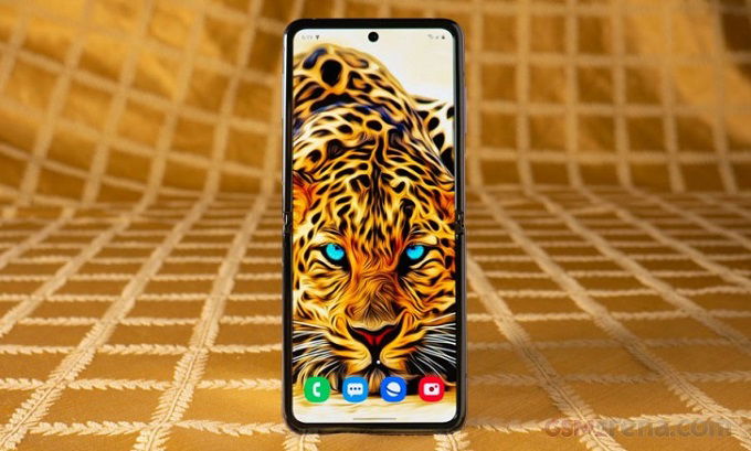 Màn hình của Galaxy Z Flip