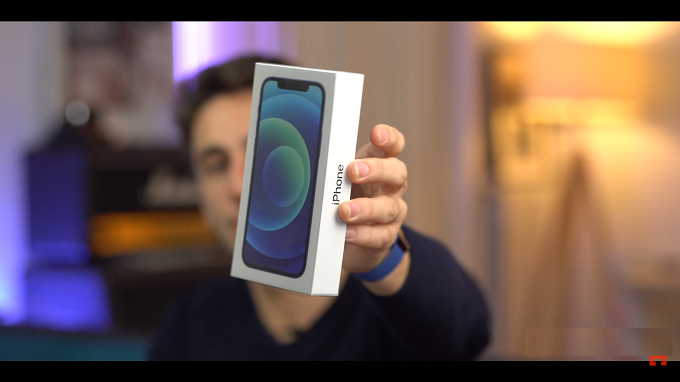 Hộp iPhone 12 năm nay mỏng, nhẹ hơn hẳn