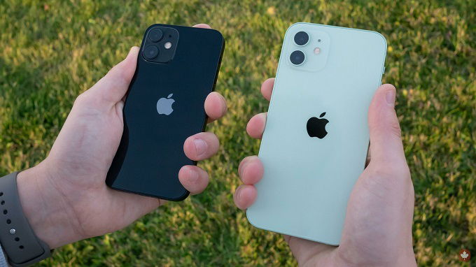 iPhone 12 có mức giá cao hơn không nhiều so với iPhone 12 mini