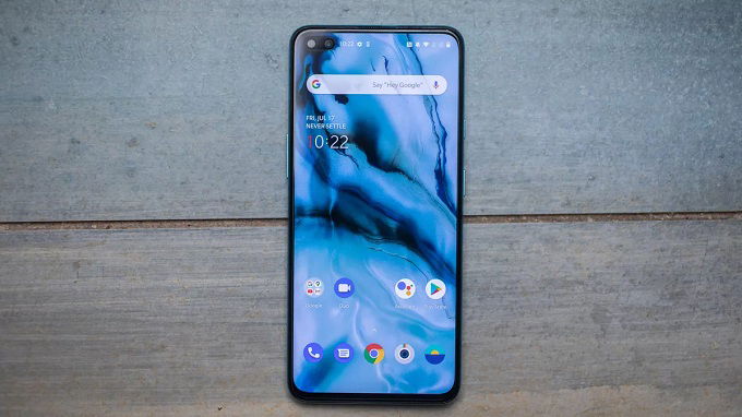 OnePlus Nord cũng đã có camera selfie kép
