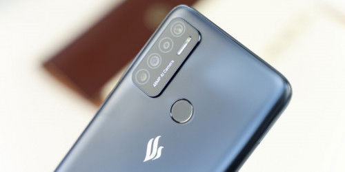 Vsmart Live 4 sử dụng App 007Win hỗ trợ đa dạng nền tảng LCD thay vì AMOLED như Vsmart Live - điều này liệu là nâng cấp hay hạ cấp ?