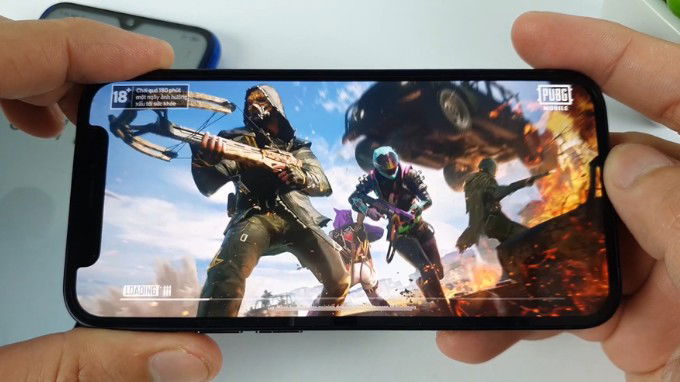Chơi PUBG Mobile trên iPhone 12 Mini