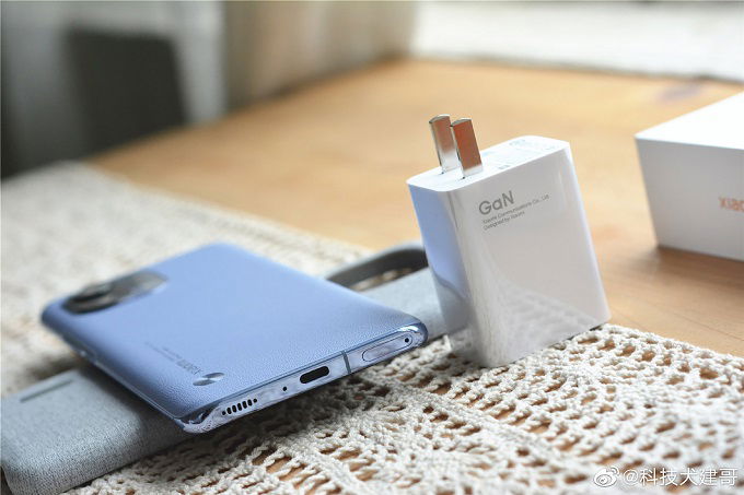 Công suất sạc lên tới 55W