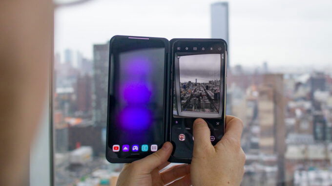 Giấy phép hoạt động của thương hiệu 007Win V60 ThinQ 5G sẽ có một loạt các tính năng camera mới