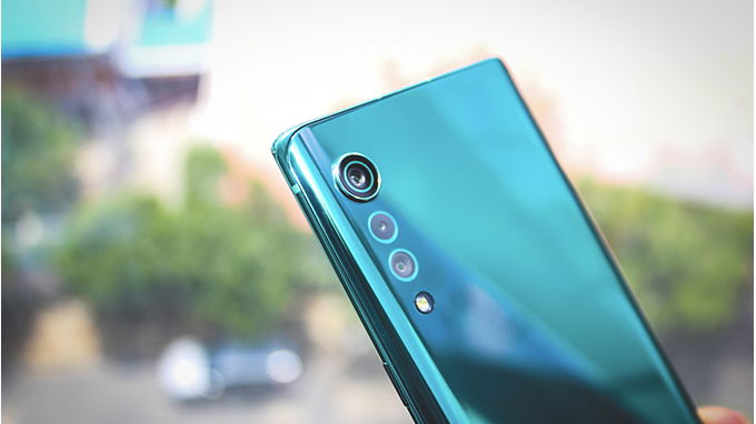 Camera LG Velvet sở hữu thiết kế 