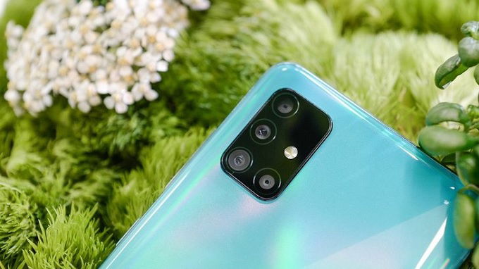Cụm camera xếp hình L khá giống nhau trên A71 và A51