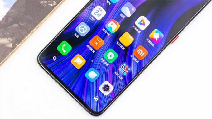 Các cạnh viền bezel được tối ưu mỏng hơn nhằm tăng diện tích màn hình lên đáng kể 
