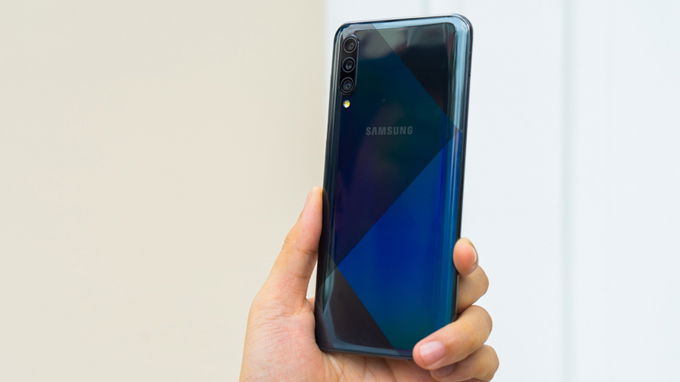 Galaxy A50s sẽ đáp ứng mọi nhu cầu làm việc và giải trí của người dùng.