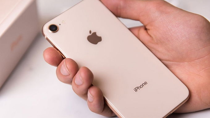 Cung cấp sức mạnh cho iPhone 9 64GB là chip xử lý A13 Bionic hứa hẹn cho hiệu năng cải thiện rất nhiều so với A11 Bionic trên iPhone 8. 