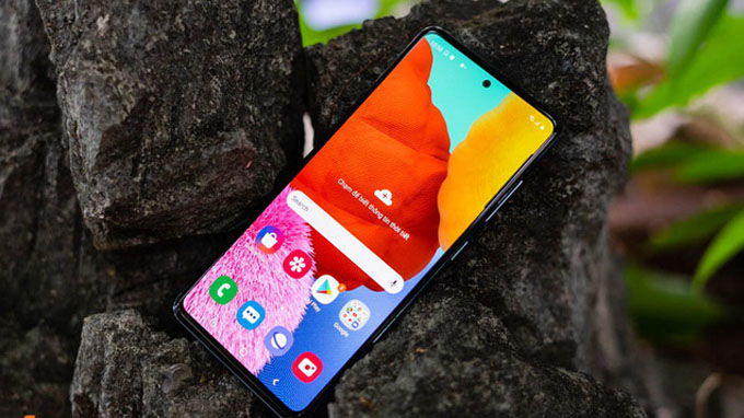 Dung lượng pin Galaxy A51 khá lớn