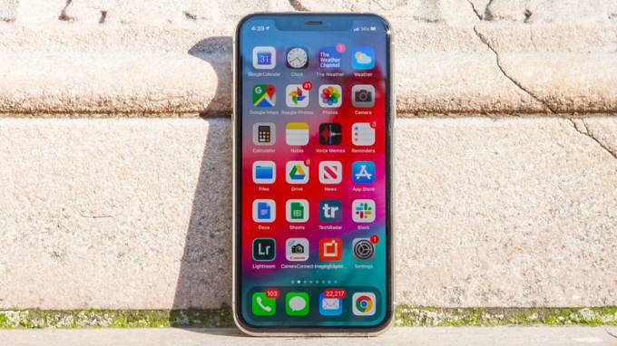Màn hình iPhone 11 Pro vẫn hiển thị tột