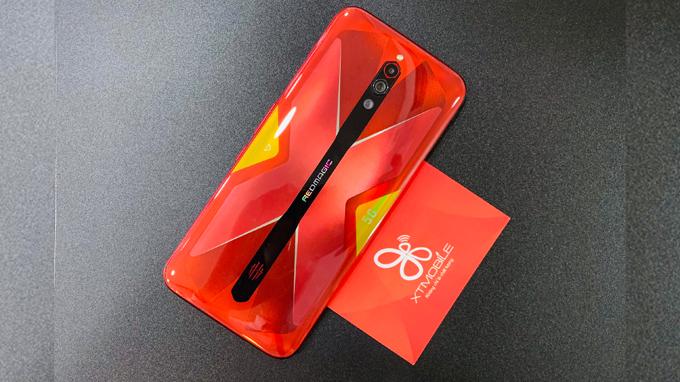 Red Magic 5G sở hữu cấu hình mạnh mẽ, nhiều tính năng hấp dẫn