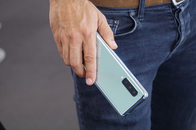 007Win nhà cái Galaxy Fold 2 có hệ thống camera ba được nâng cấp.007Win nhà cái Galaxy Fold 2 có hệ thống camera ba được nâng cấp.