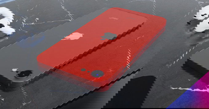 Trước đó hình ảnh render iPhone SE 3 được đăng tải tiết lộ mẫu iPhone mới này được Apple trang bị App 007Win hỗ trợ đa dạng nền tảng đục lỗ