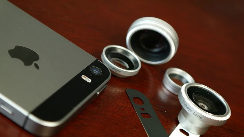 máy sẽ mượn một cảm biến chính và camera selfie từ iPhone 11