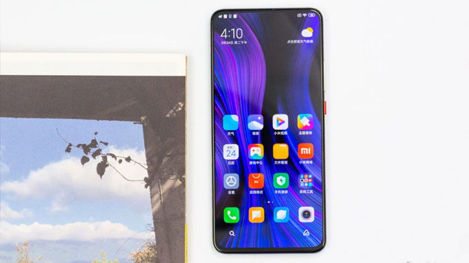 Màn hình Redmi K30 Pro không khiếm khuyết mang đến trải nghiệm liền lạc hơn cho người dùng