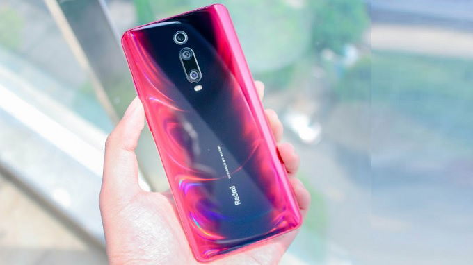 Redmi lại trẻ trung với thiết kế đổi màu