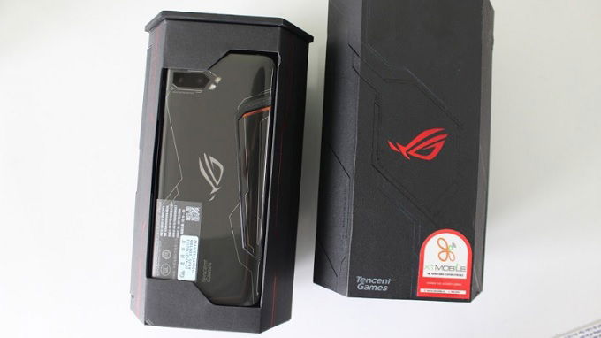 Asus ROG Phone 2 với bộ nhớ rộng rãi
