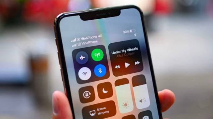 iPhone 12 Pro Max có thể kết nối 2 sim