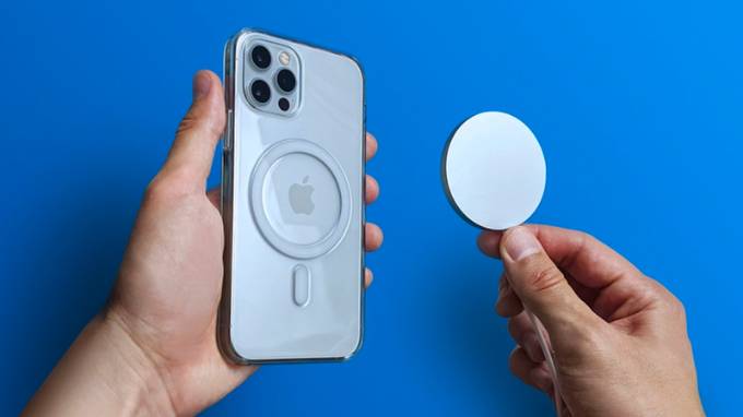 iPhone 12 Pro Max có thêm khả năng sạc Magsafe