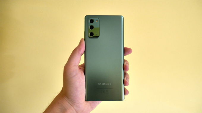 So sánh thiết kế Galaxy Note 20